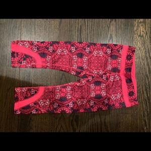 Lululemon crop leggings, size 8